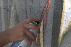 La Lutte de Gaza: “En peignant ces murs, je me sens libre”…