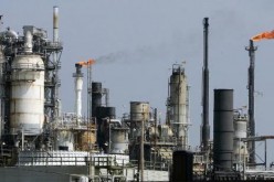 La grève continue; Les employés syndiqués de trois raffineries américaines réclament des conditions de travail plus sûres
