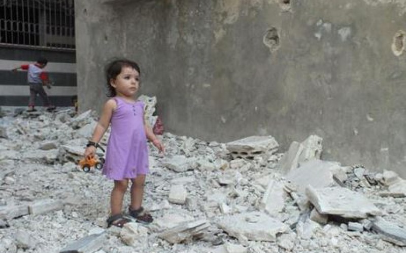 ONG: 2.000 morts dans les frappes anti-EI en sept mois, en Syrie