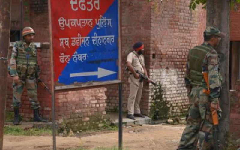 Inde: 4 morts dans l’attaque d’un poste de police près de la frontière pakistanaise