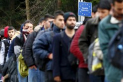 Les partis populistes européens ciblent les migrants