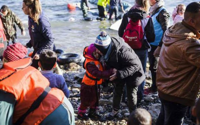 Plus d’un million de réfugiés et migrants sont arrivés en Europe par la mer en 2015 (HCR)