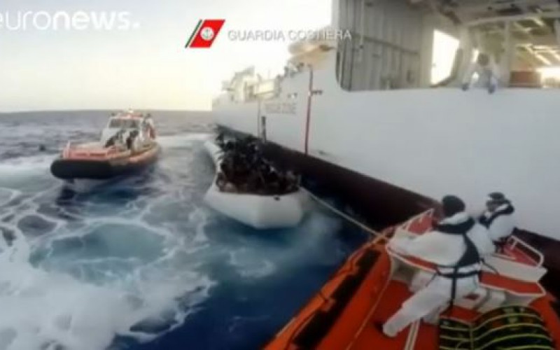 Libye: 10 morts et 107 migrants sauvés à bord d’un canot