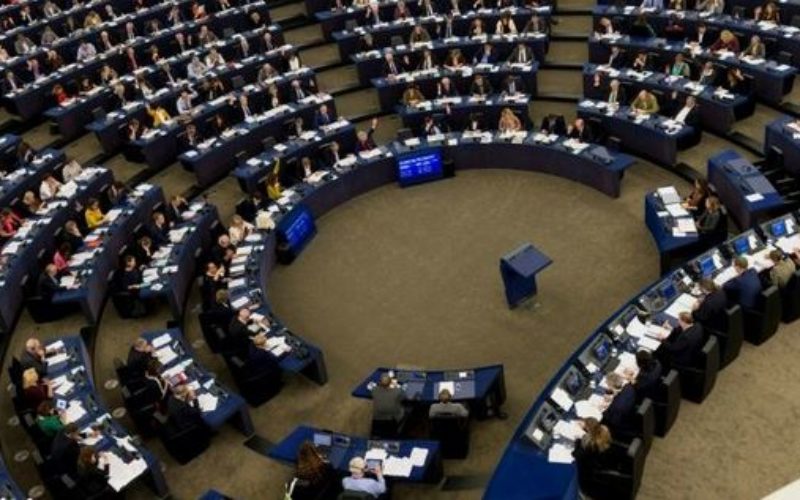 Harcèlement sexuel: les eurodéputés appellent à briser le silence