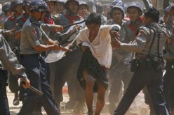 Répression d’une manifestation estudiantine en Birmanie