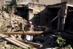 Afghanistan & Pakistan : Plus de 300 morts dans le séisme