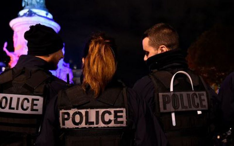 La France: Policiers en colère; cinquième nuit de mobilisation à Paris